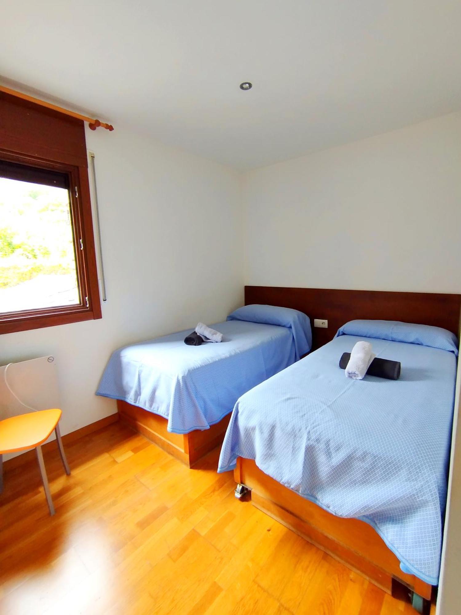 Apartaments Sort Pirineus Bagian luar foto